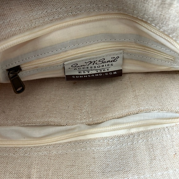 Sun 'N' Sand Turtle Shoulder Tote 
Beige Turtle Embroidered Tote - Picture 6 of 16